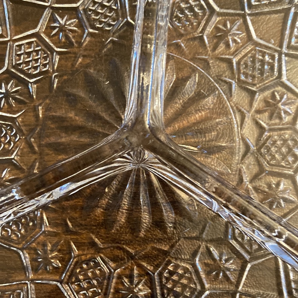Vintage 8” Round 3 Divided Sections Glass Dish - Picture 7 of 7